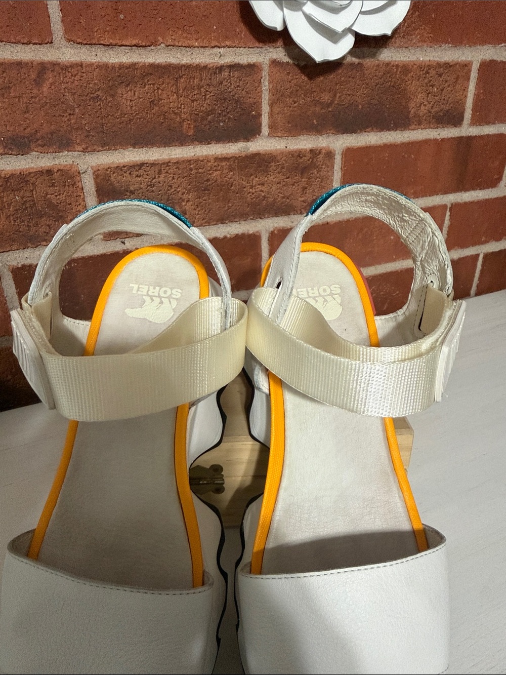 Sorel White Platform Sandals with Orange Insole and Pink Heel Accent - Picture 3 of 10